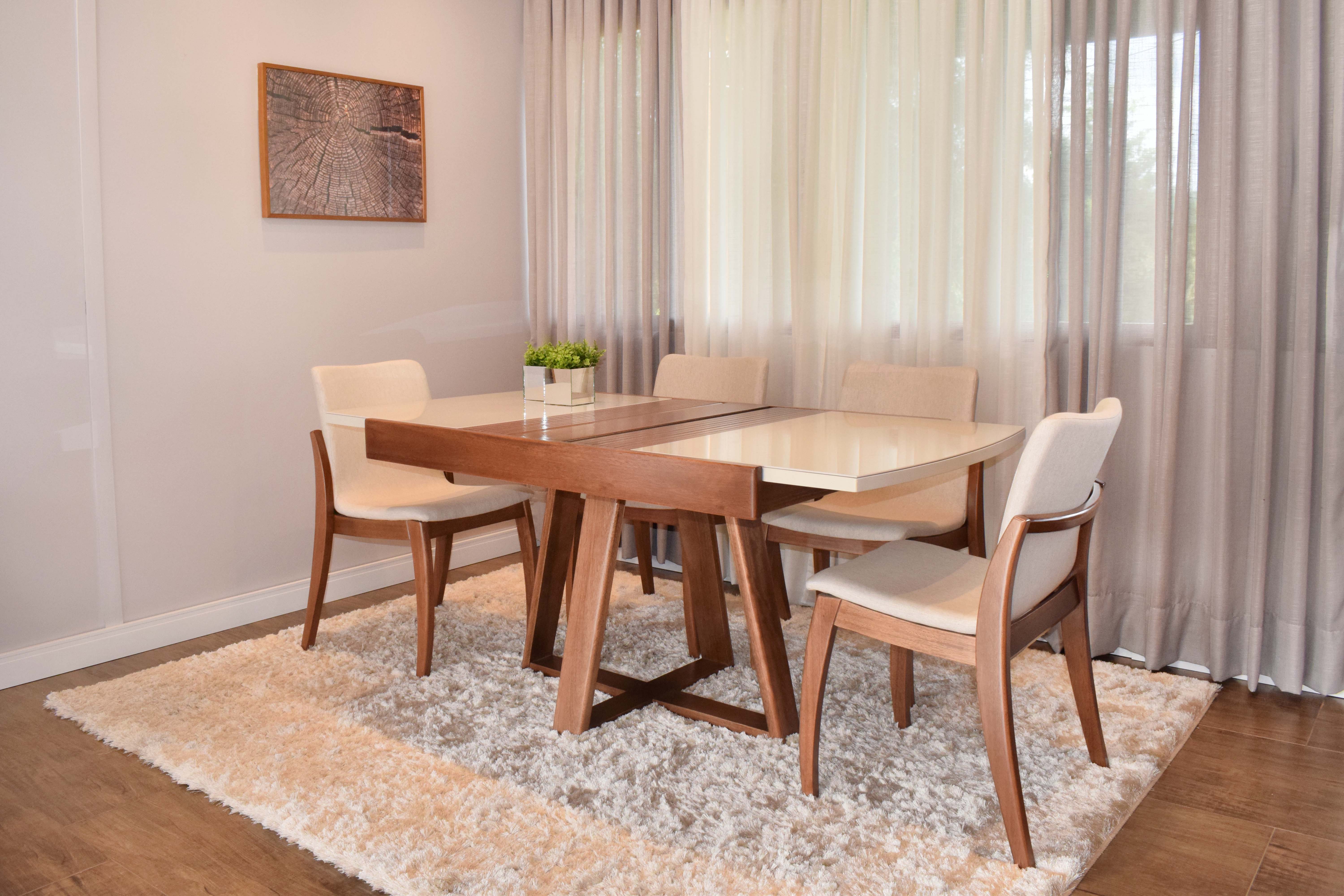Mesa elástica 1,28-1,88m com vidro